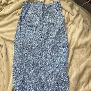 light blue and white flower skirt with right leg slit and back zipper from shein